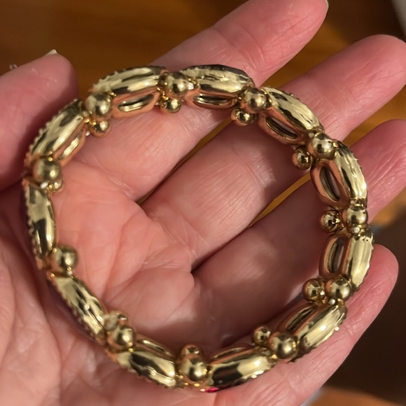 Amethyst and gold stretch bracelet.  Gorgeous piece NWOT - Picture 3 of 4